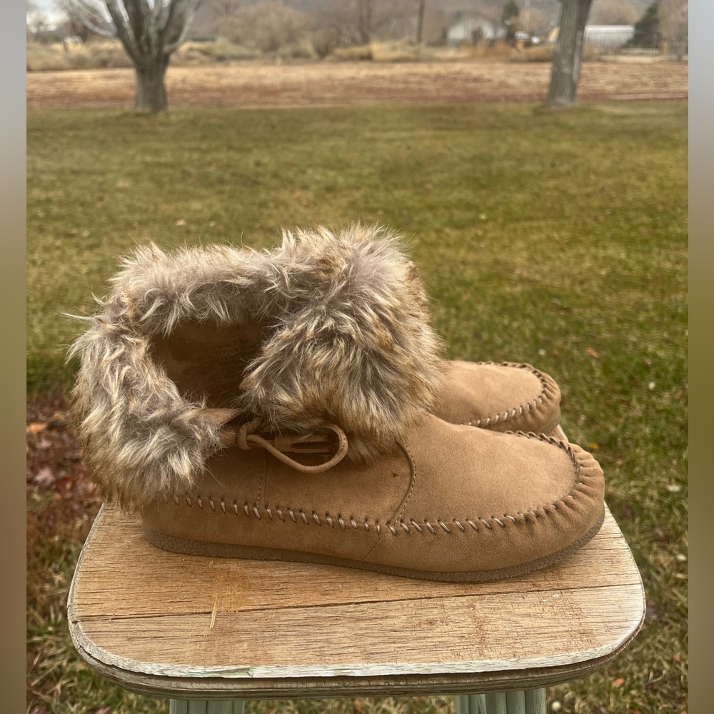 Madden Girl Tan Fur-Lined Ankle Booties